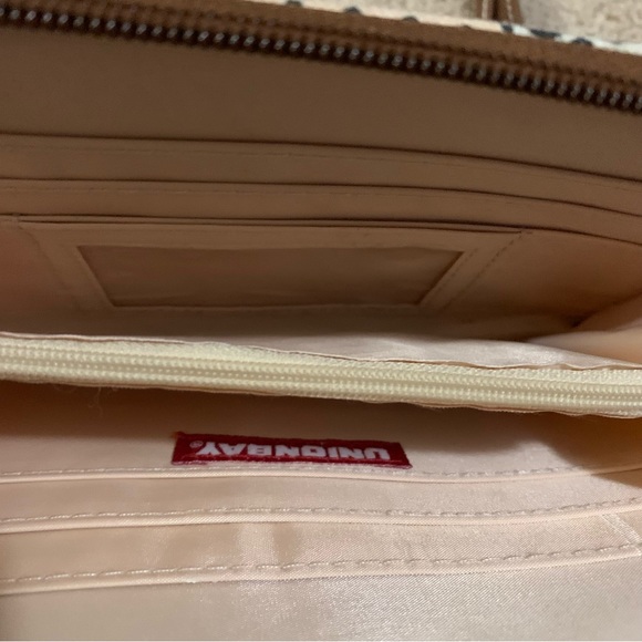 Unionbay Womens Owl Print Beige Crossbody Wallet Bag - Picture 5 of 9